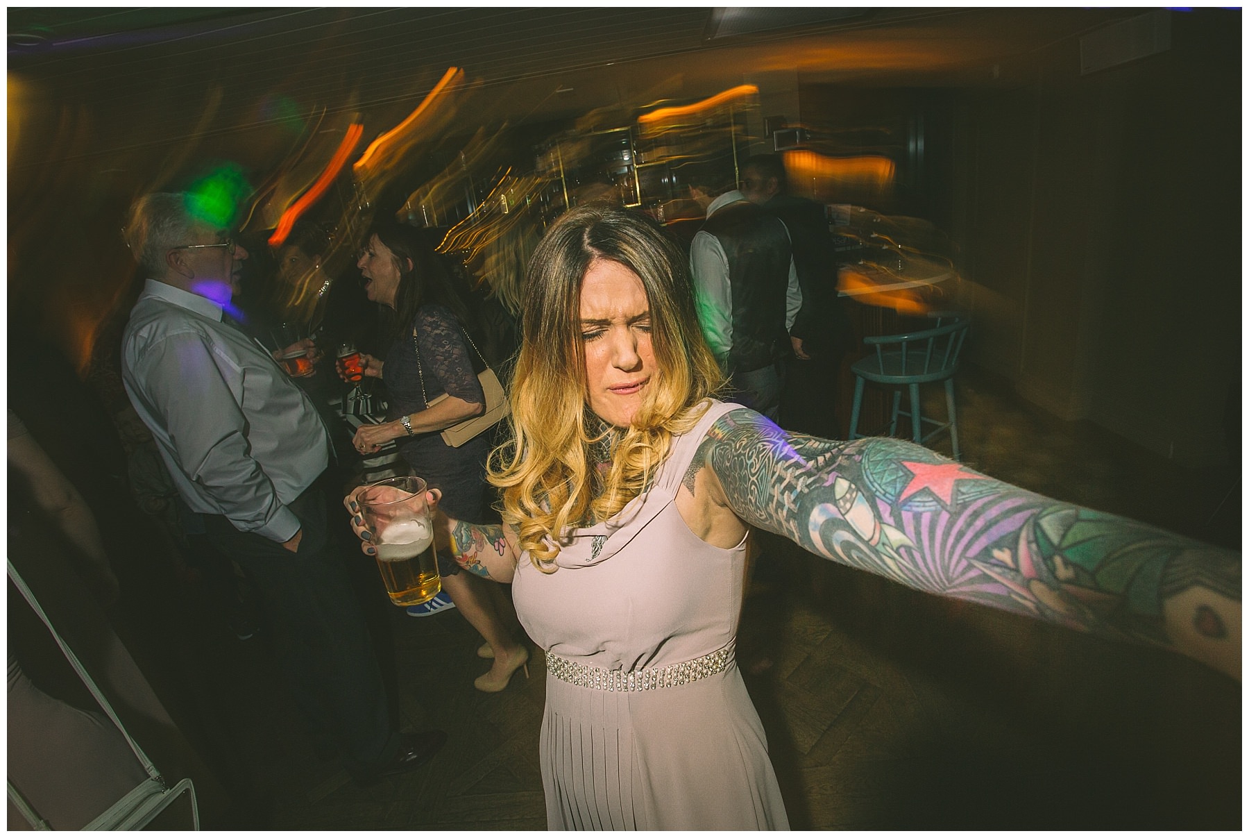 bridesmaid lets loose on the dancefloor