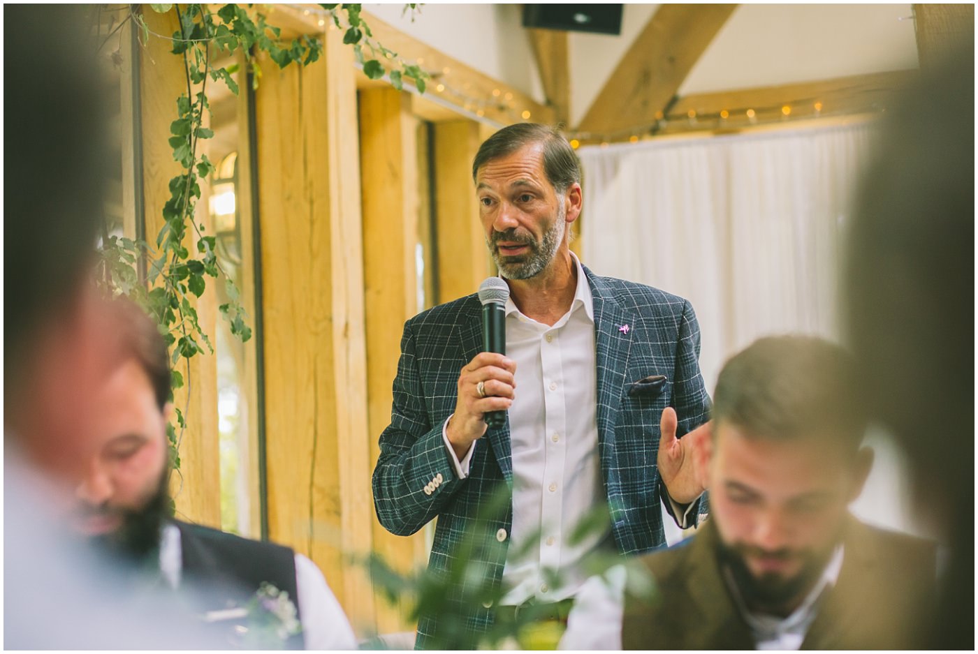 Father of the groom brings the speeches to a close