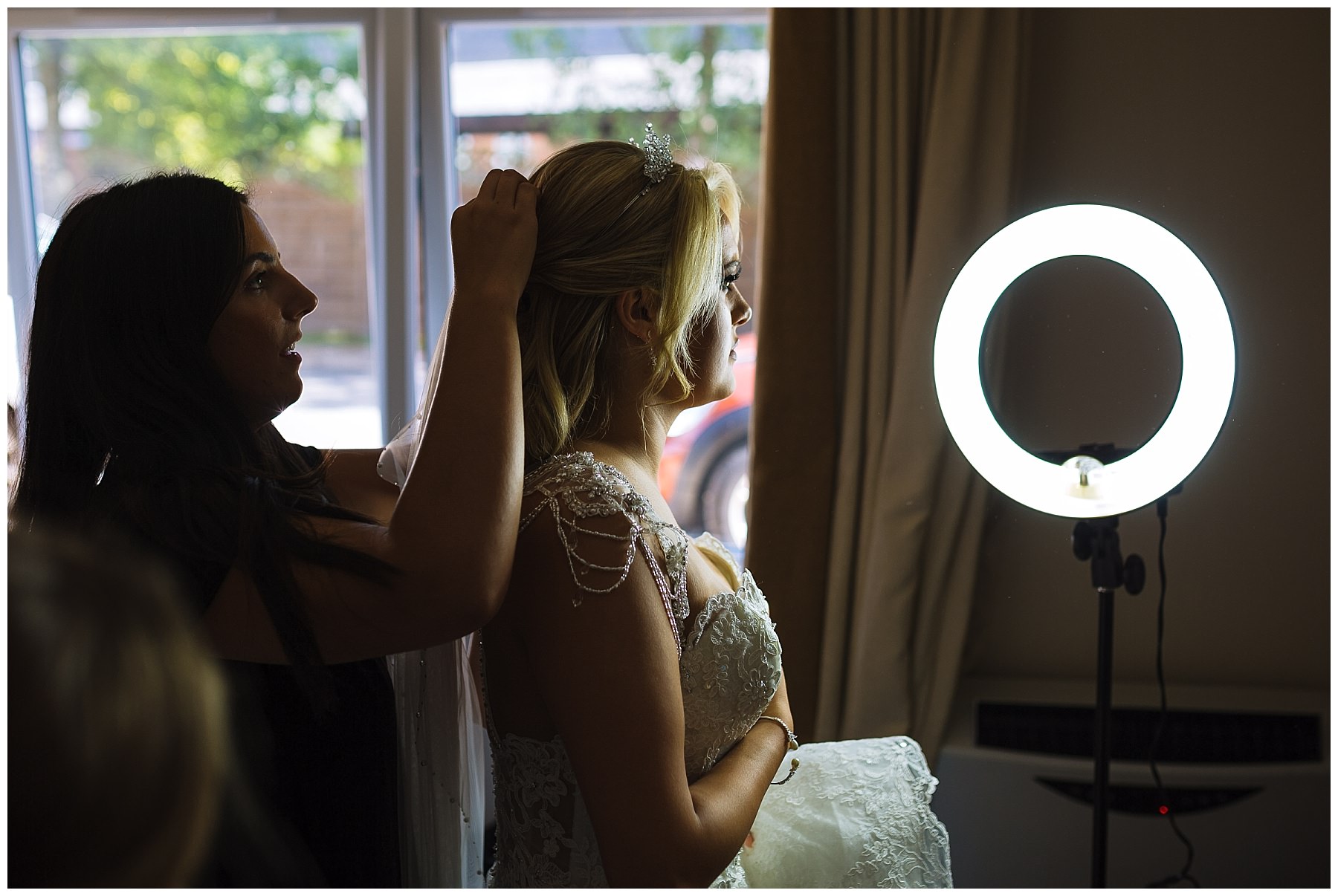 final hair styling before wedding