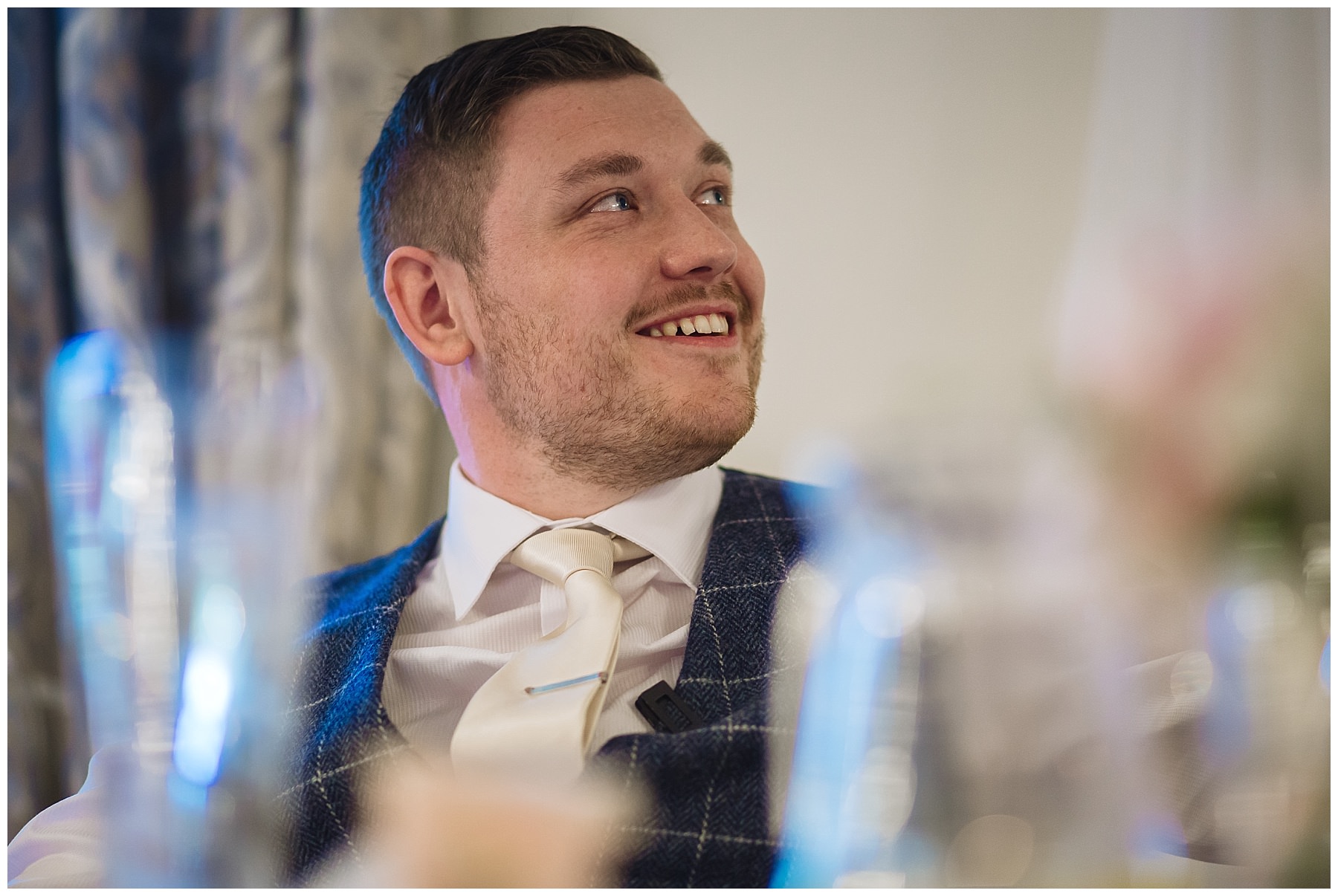 Groom looks up to his new father in law