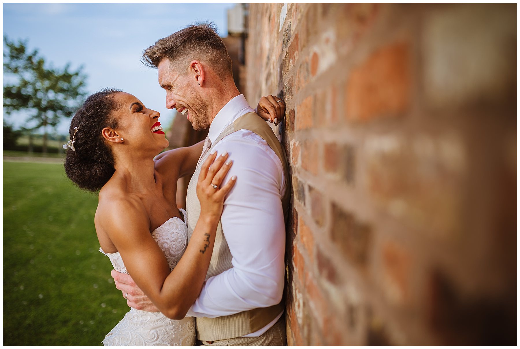 beautiful couples portraits at swancar farm wedding venue