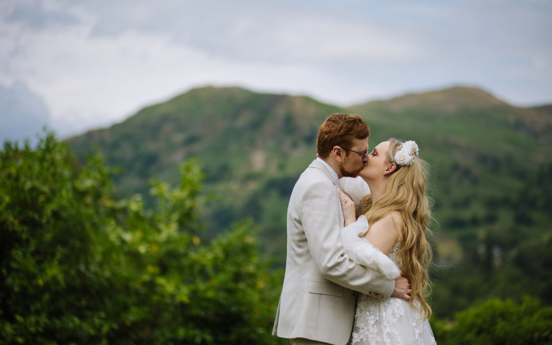 Why Weekday Weddings Are on the Rise (And Are They Right for You)